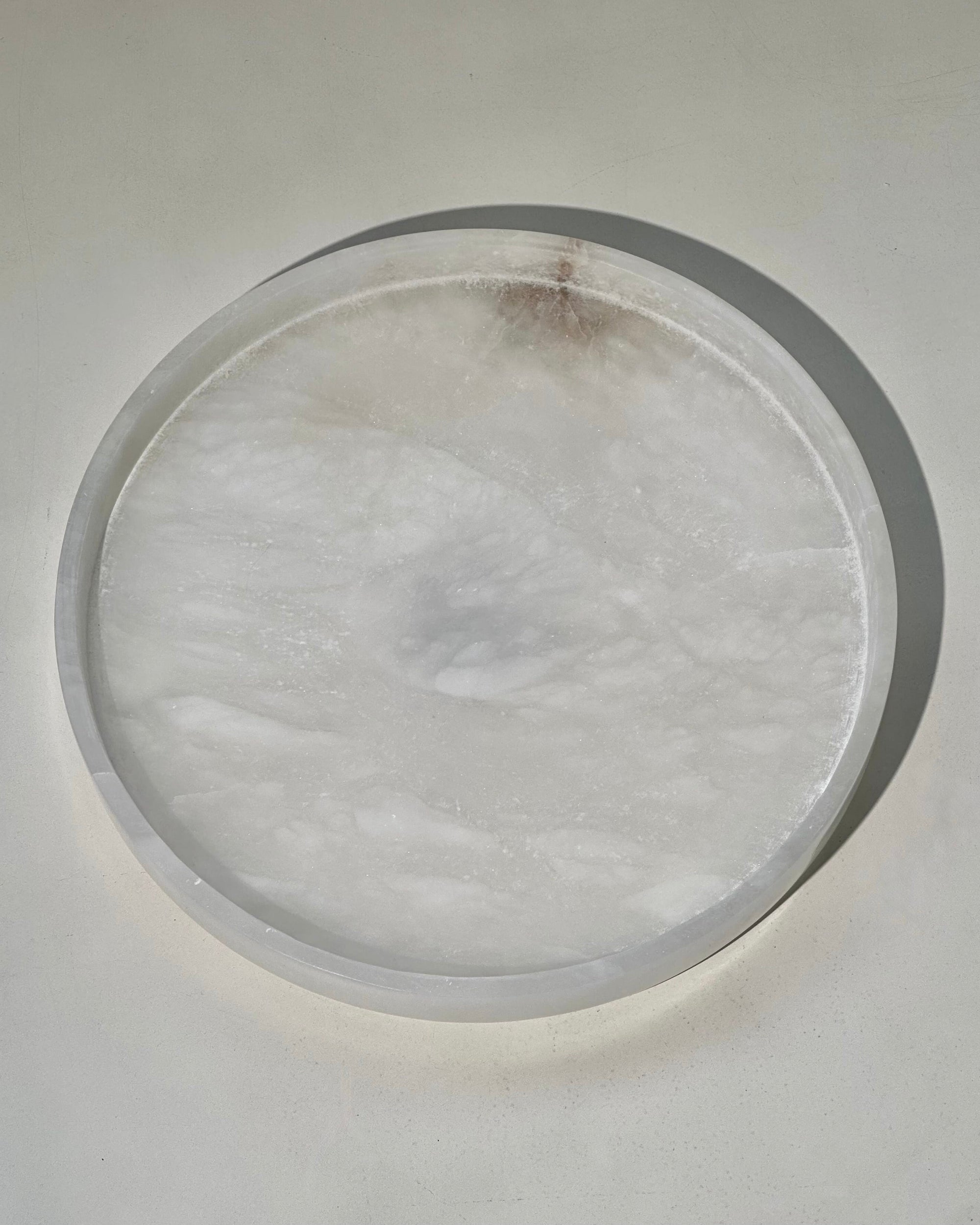 Organic Alabaster Round Tray - Belaré Home